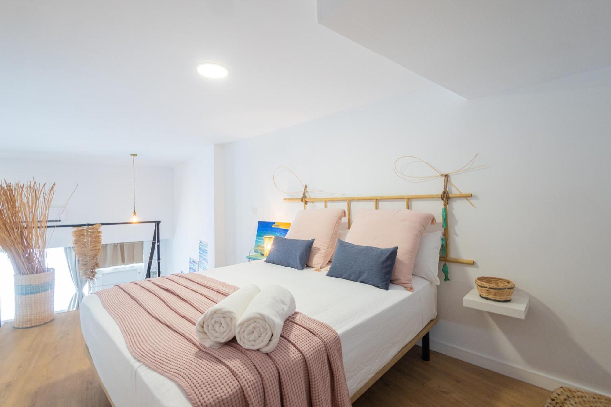 Florit Flats - The Port Avenue Duplex * Valence